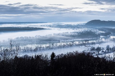 Gemeinde Marktl Landkreis Altötting Marktlberg Gassen  Dachlwand Aussicht (Dirschl Johann) Deutschland AÖ